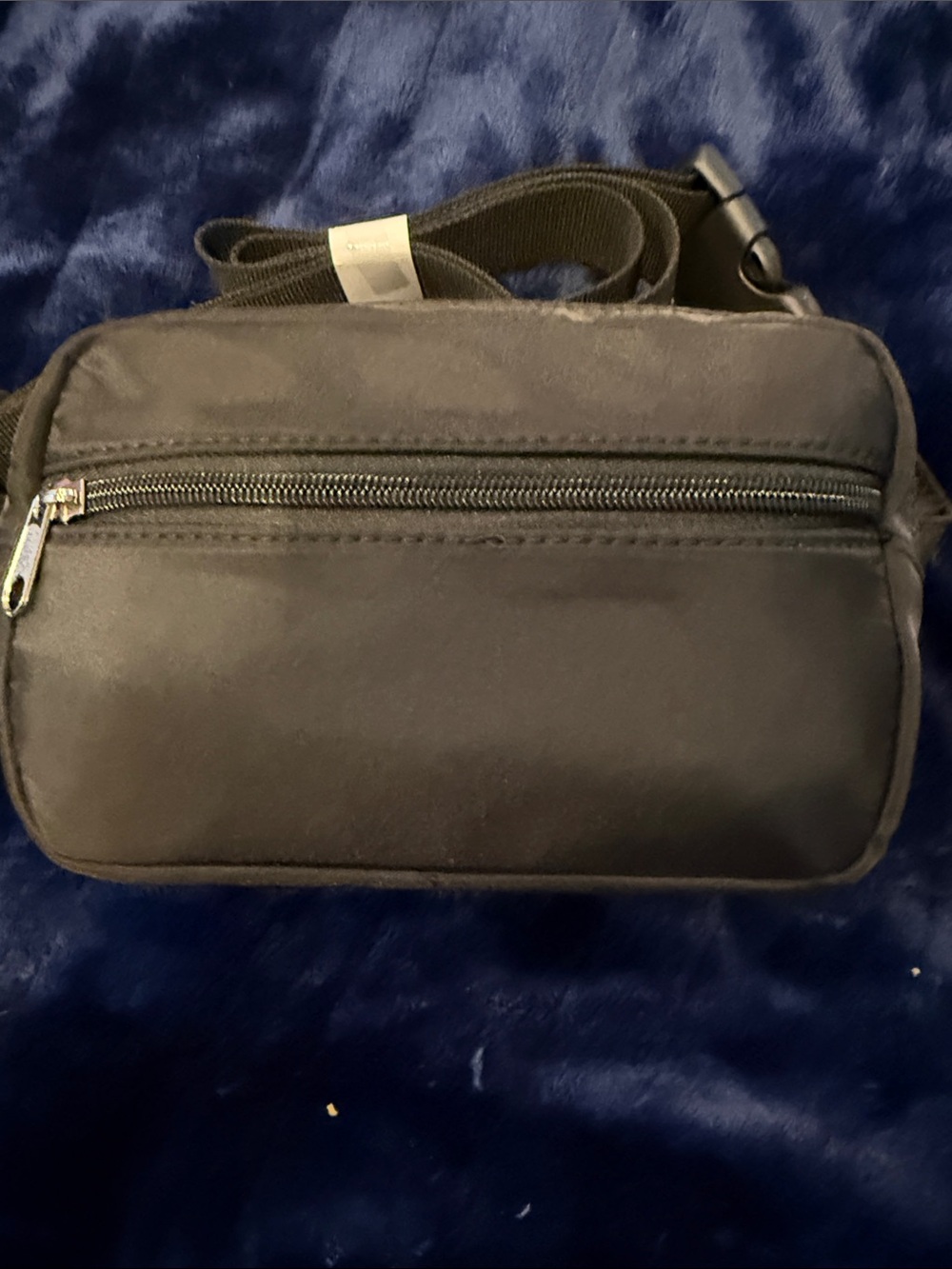 Black waist pouch - Sling Bag - Compact Carry on arm or waist. NWT unisex
